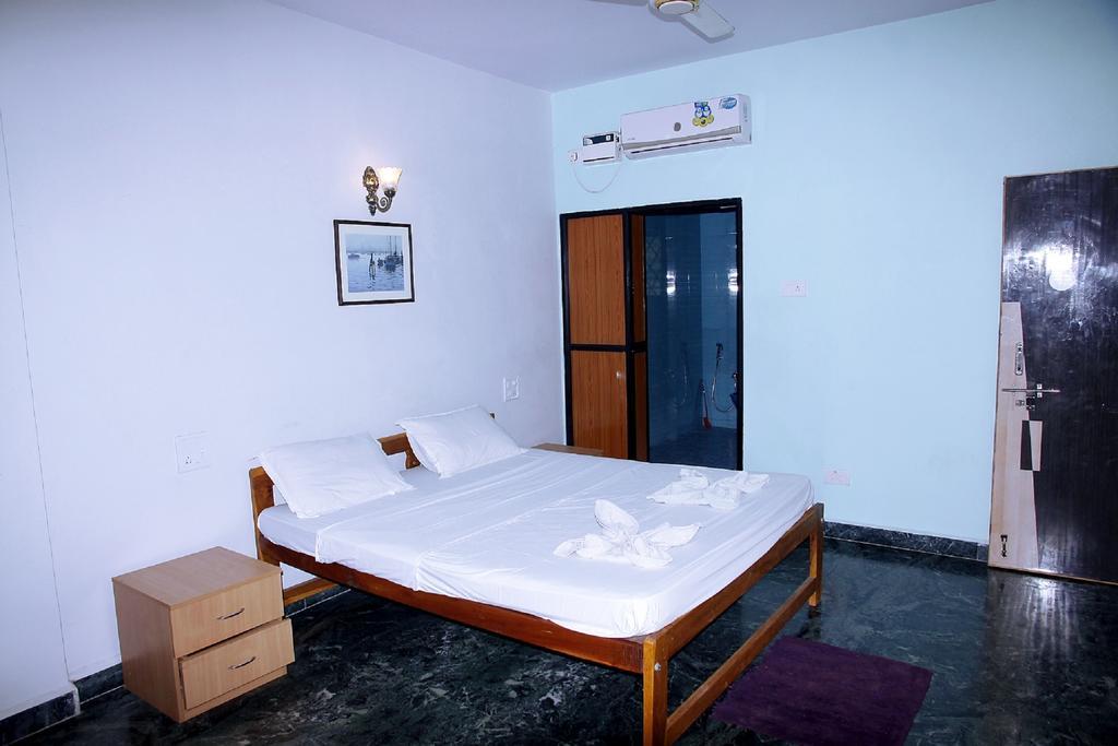 Laxmi Palace Apartment *