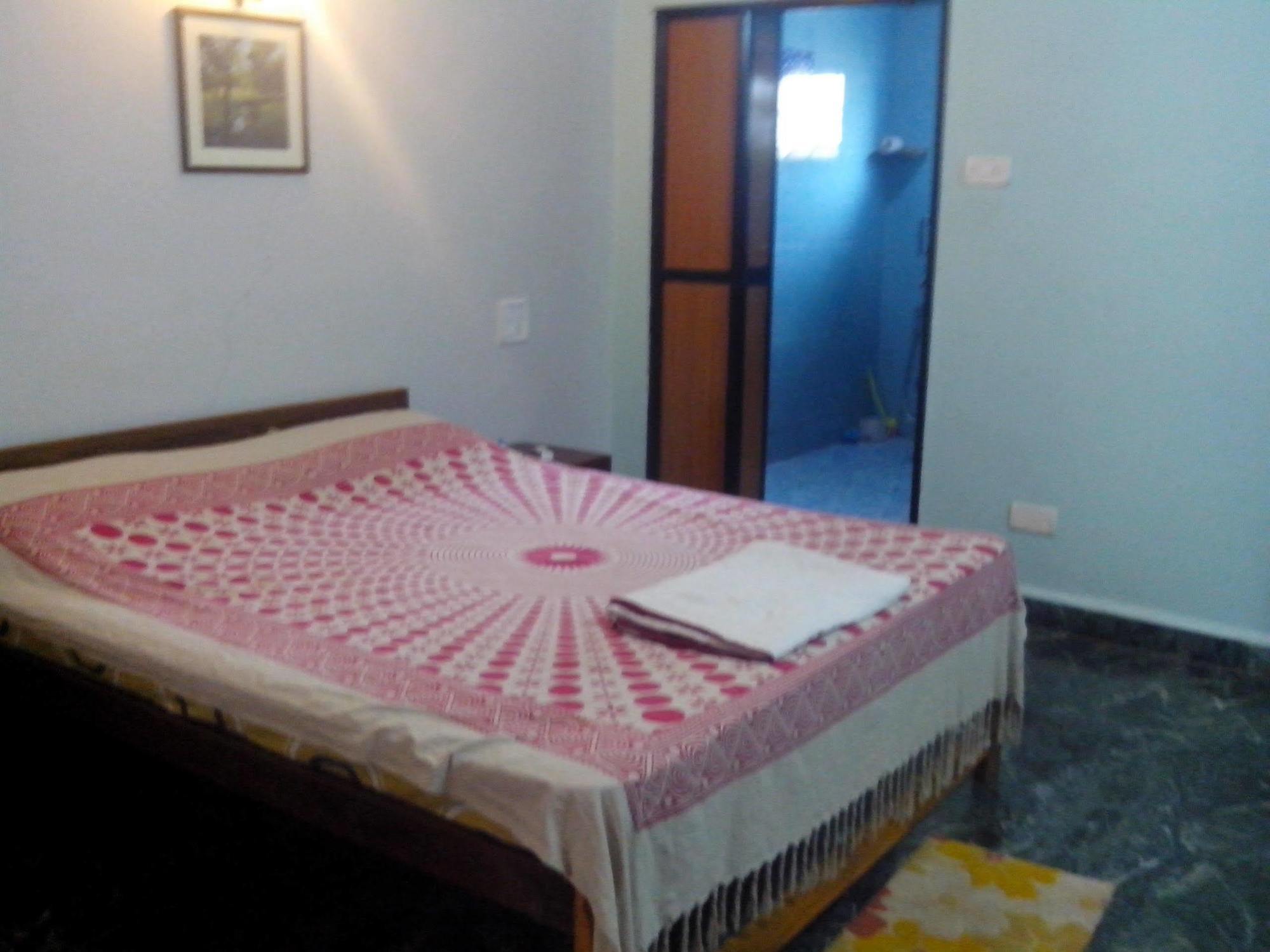 Laxmi Palace Apartment *